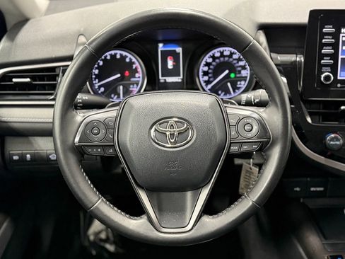 Used 2021 Toyota Camry SE FWD image 15
