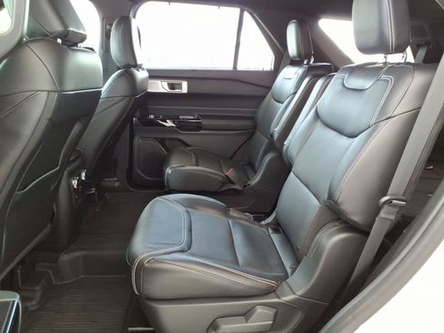 Used 2023 Ford Explorer ST w/ Equipment Group 401A AWD/4WD image 17