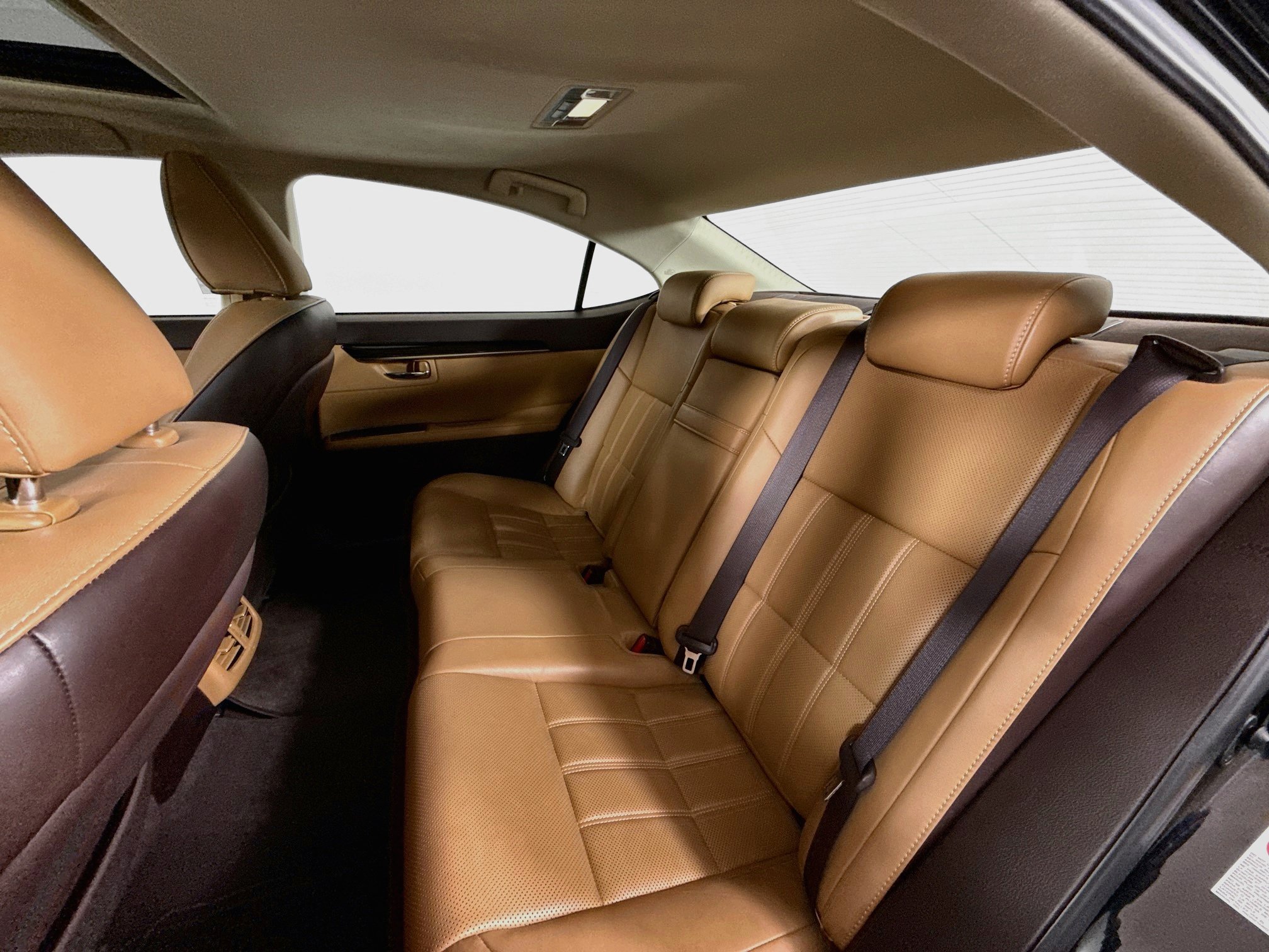 Used 2018 Lexus ES 350 w/ Luxury Package w/Wood Trim FWD image 23