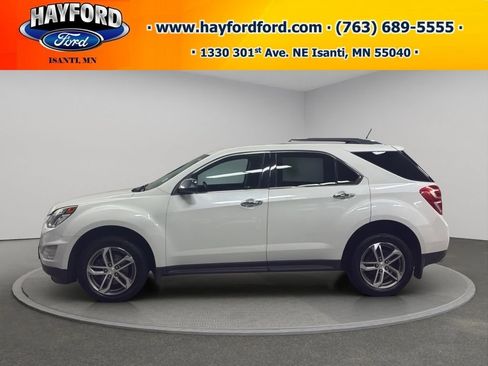 Used 2017 Chevrolet Equinox Premier w/ Enhanced Convenience Package AWD/4WD image 2