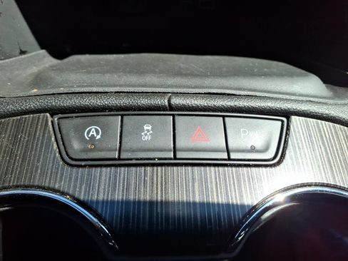 Used 2023 GMC Acadia SLT AWD/4WD image 33