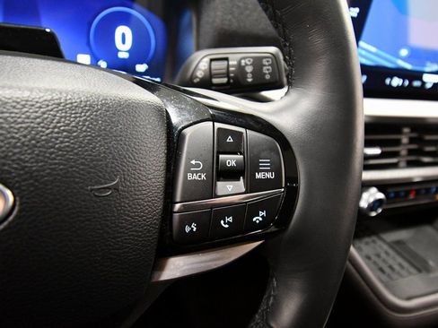 Used 2025 Ford Explorer Platinum w/ LUX Leather Package image 22