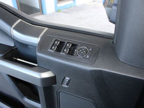 Used 2020 Ford F150 XLT w/ Equipment Group 302A Luxury image 19