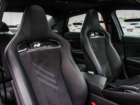 Used 2024 Hyundai Elantra N image 39