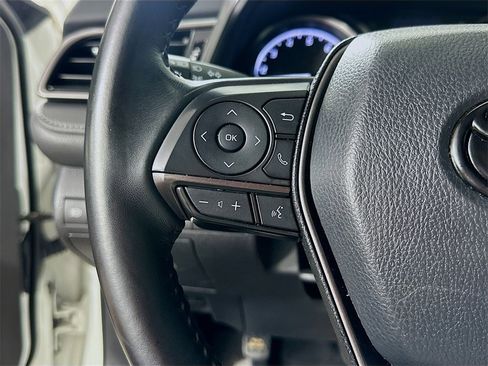 Used 2021 Toyota Camry SE w/ Convenience Package image 19