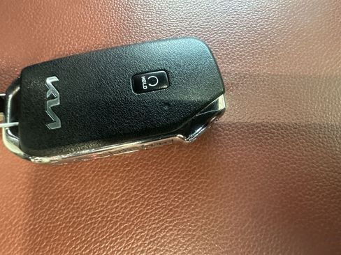 Used 2024 Kia Sportage SX FWD image 28