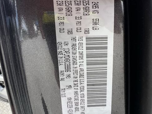 Used 2019 Jeep Cherokee Limited image 17