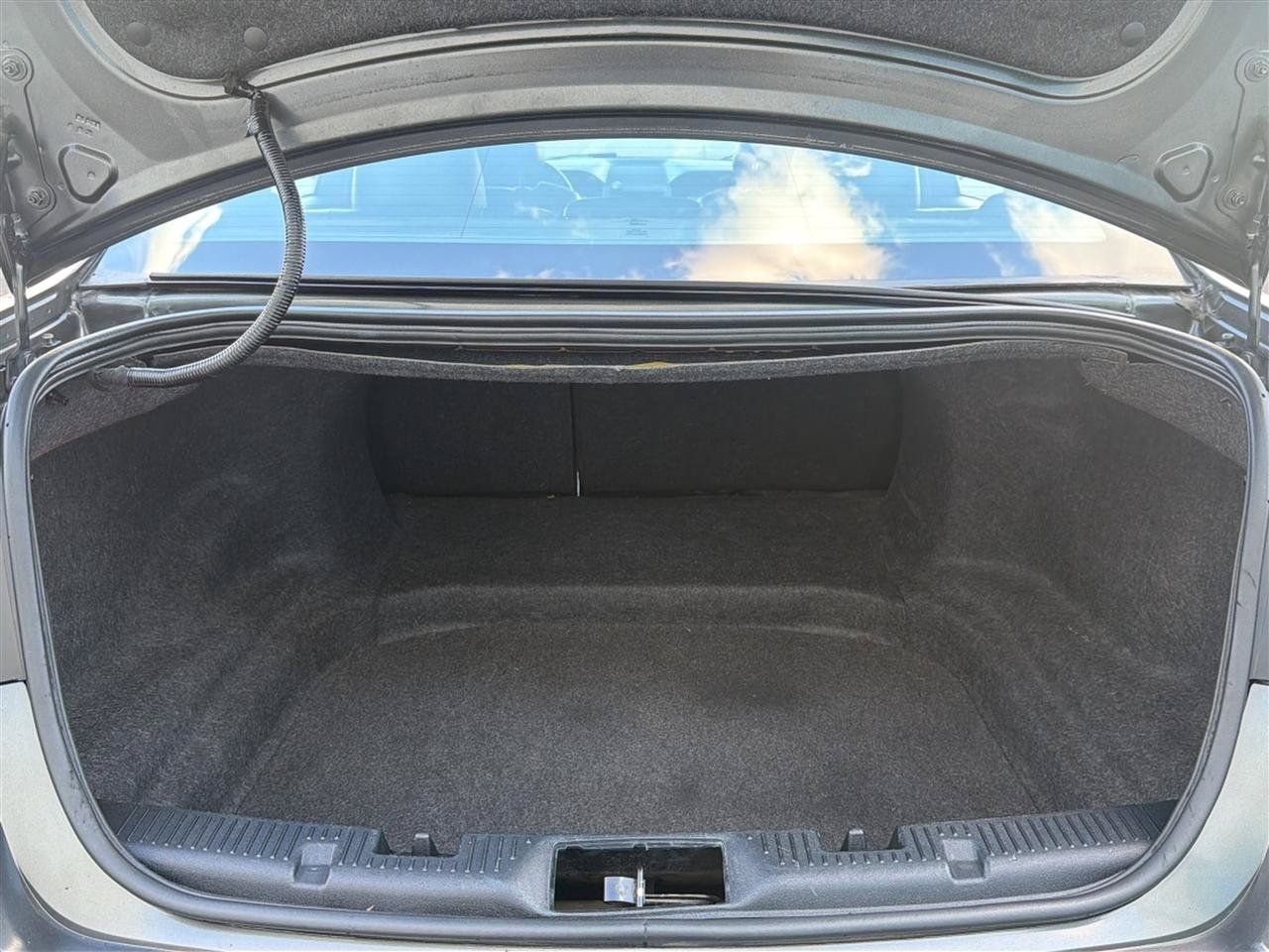 Used 2016 Ford Taurus SEL w/ Equipment Group 201A FWD image 34