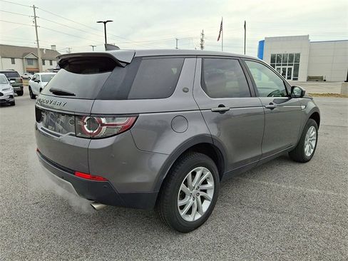 Used 2017 Land Rover Discovery Sport HSE image 10