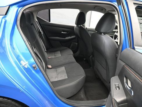 Used 2021 Nissan Sentra SR FWD image 32