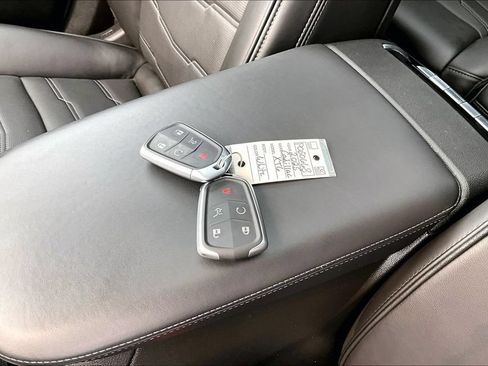 Certified 2025 Cadillac XT6 Premium Luxury w/ Platinum Package AWD/4WD image 10