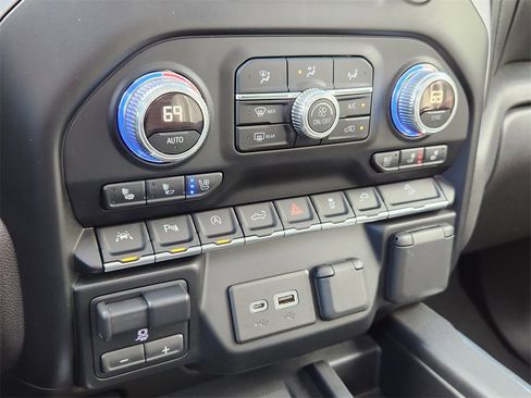 Used 2019 GMC Sierra 1500 SLT w/ SLT Premium Plus Package image 25