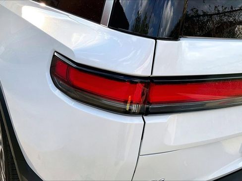 Used 2023 Rivian R1S Adventure image 41