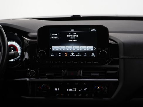 Used 2023 Nissan Pathfinder Platinum image 17