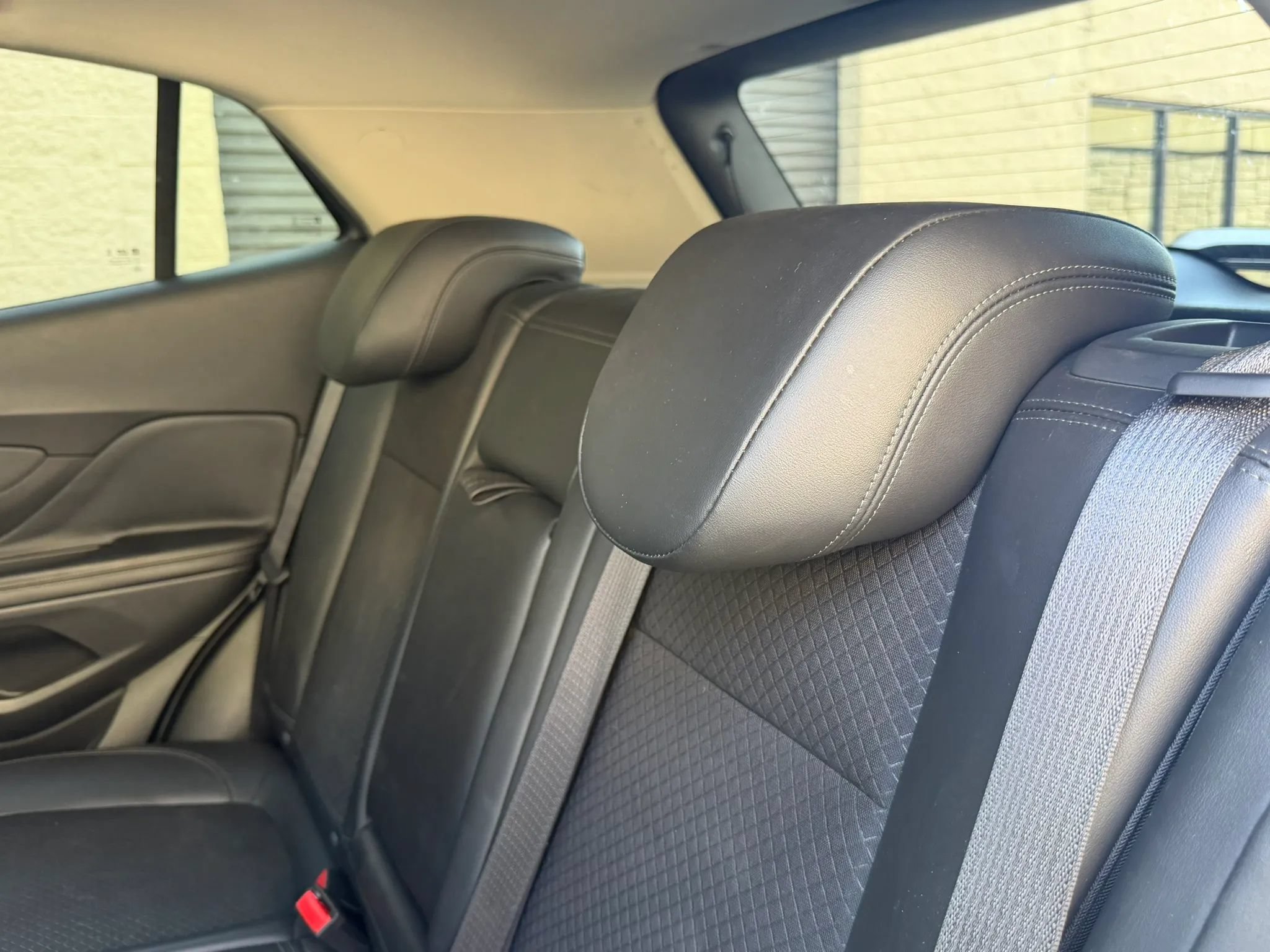 Used 2019 Buick Encore Preferred FWD image 31