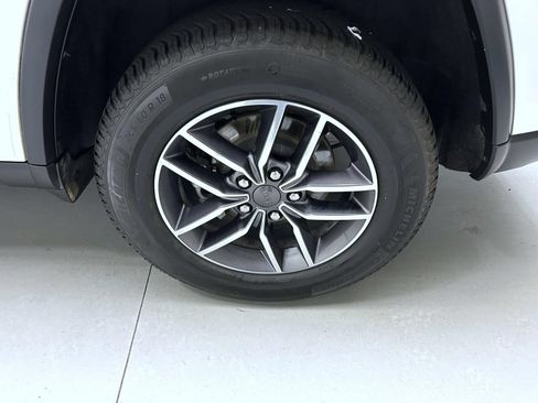 Used 2019 Jeep Grand Cherokee Limited AWD/4WD image 22