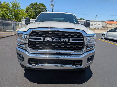 Used 2024 RAM 2500 Big Horn AWD/4WD image 16