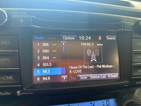 Used 2018 Toyota RAV4 XLE image 38