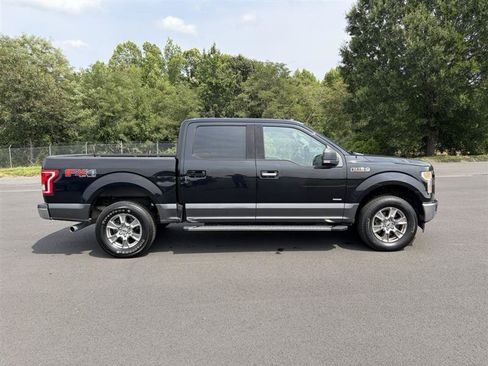 Used 2017 Ford F150 XLT w/ Equipment Group 302A Luxury AWD/4WD image 4