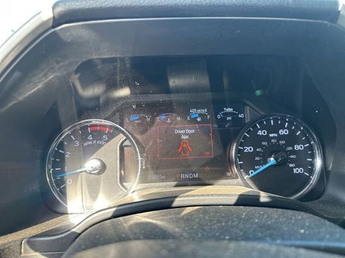 Used 2020 Ford F350 Lariat w/ Lariat Ultimate Package AWD/4WD image 3