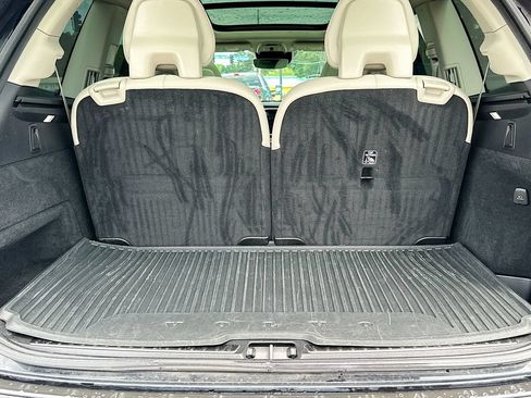 Used 2022 Volvo XC90 T6 Momentum w/ Advanced Package AWD/4WD image 16