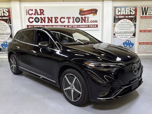 Used 2023 Mercedes-Benz EQS 580 4MATIC SUV image 12