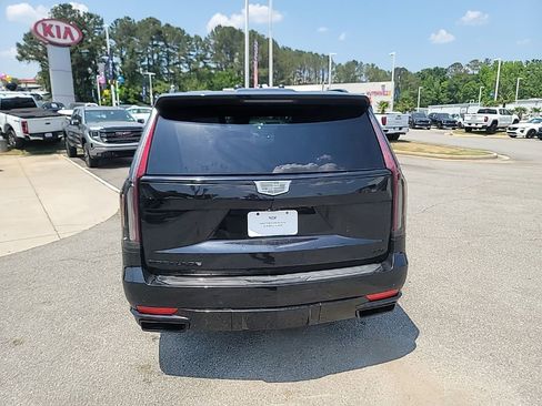 Used 2021 Cadillac Escalade Sport Platinum w/ LPO, ONYX Package image 6