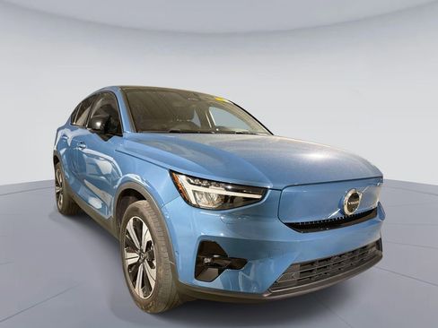 Used 2023 Volvo C40 P8 Recharge Plus w/ Climate Package AWD/4WD image 3