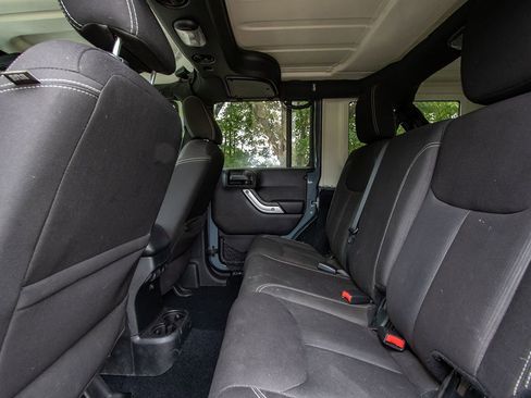 Used 2015 Jeep Wrangler Unlimited Sahara w/ Dual Top Group image 25