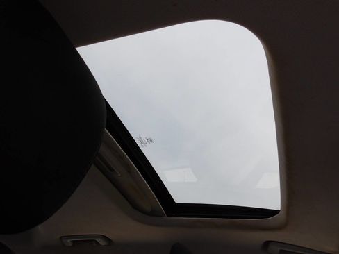 Used 2016 Ford Fusion SE FWD image 27