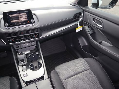 New 2026 Nissan Rogue SV w/ Cold Weather Package FWD image 12