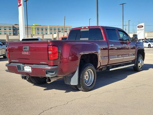 Used 2016 GMC Sierra 3500 Denali w/ Duramax Plus Package image 4