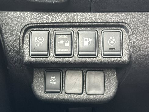 Used 2013 Nissan Leaf SV w/ LED & Quick Charge Pkg image 41