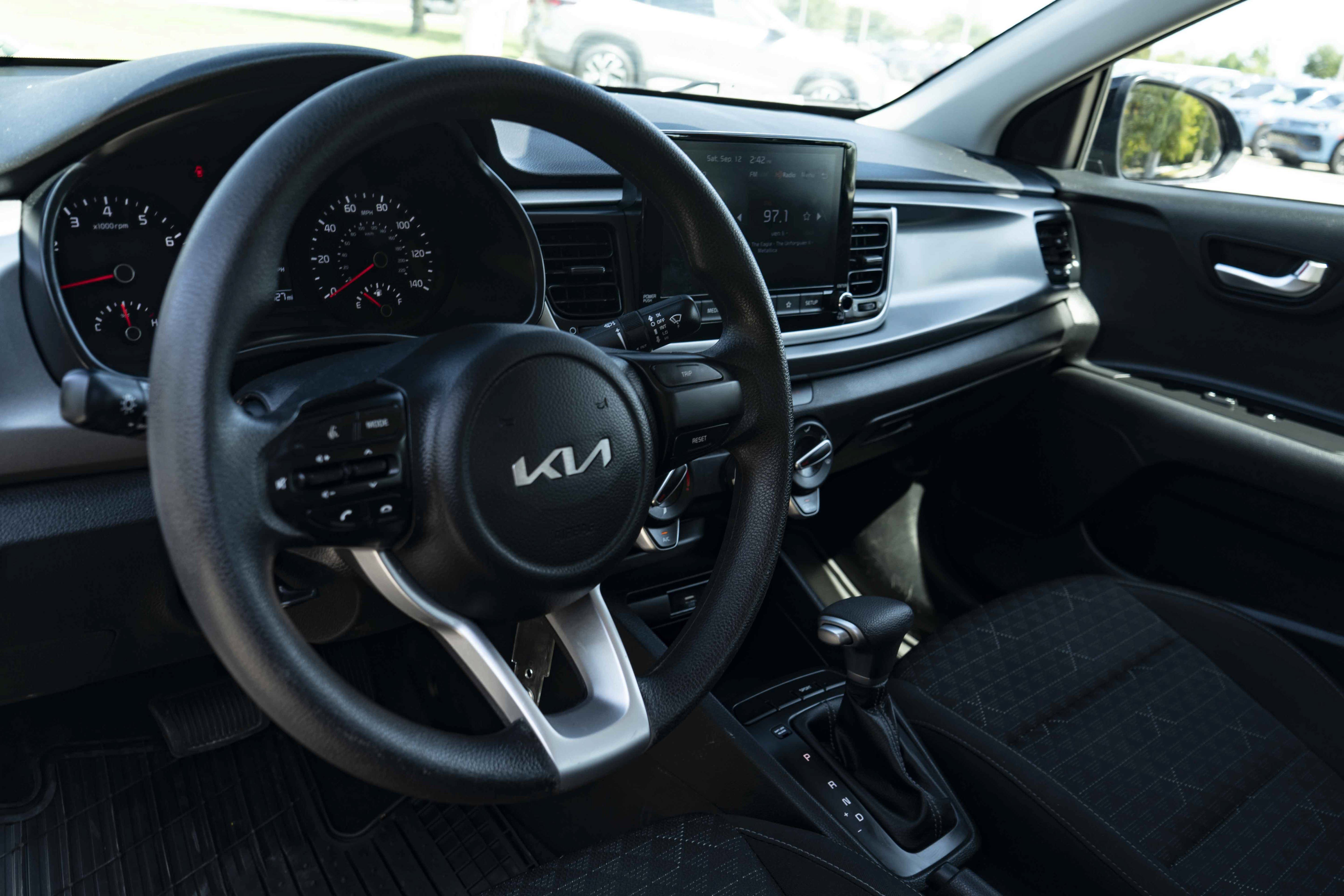 Used 2023 Kia Rio LX FWD image 15