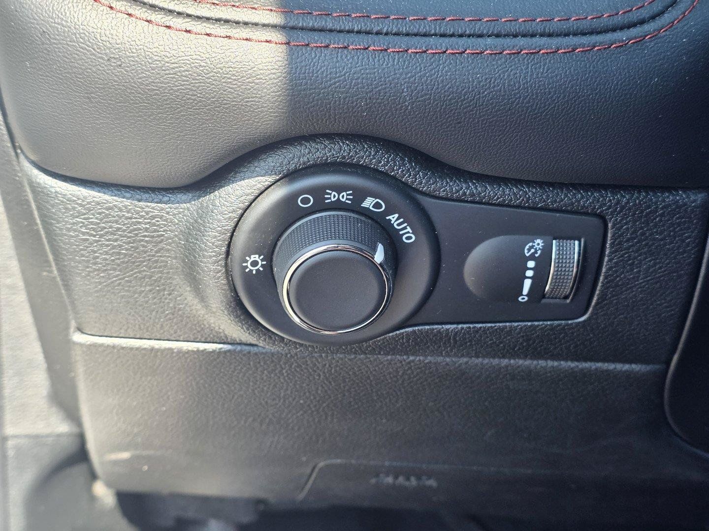 Used 2024 Dodge Durango GT AWD/4WD image 27