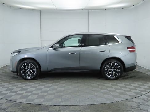 Used 2025 BMW X3 xDrive30i w/ Premium Package image 9