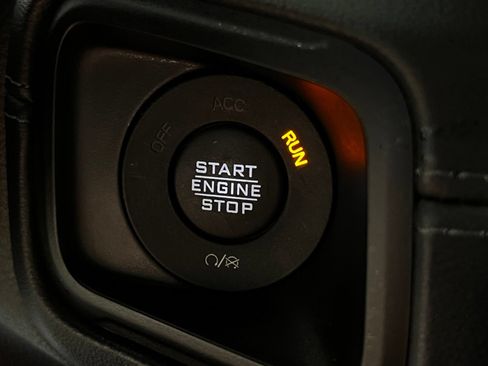 Used 2024 Jeep Wrangler Unlimited Sahara w/ Safety Group AWD/4WD image 21