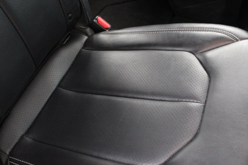 Used 2025 Chrysler Pacifica Select FWD image 27