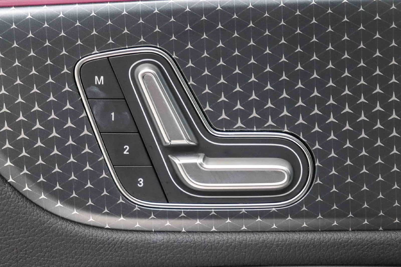 Used 2024 Mercedes-Benz EQB 250+ image 22