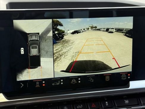 Used 2025 Chevrolet Silverado 1500 LT w/ Safety Package image 19