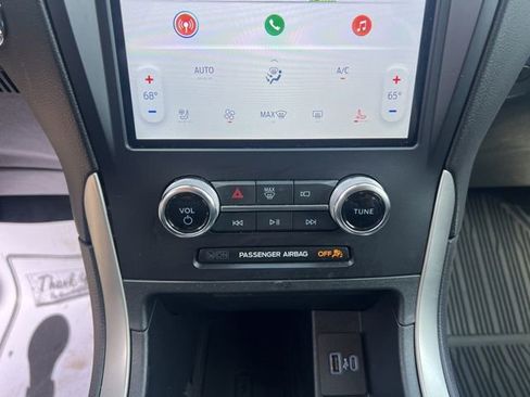 Used 2024 Ford Edge SEL w/ Convenience Package image 31