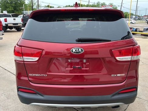 Used 2016 Kia Sorento EX w/ EX Premium Package FWD image 6