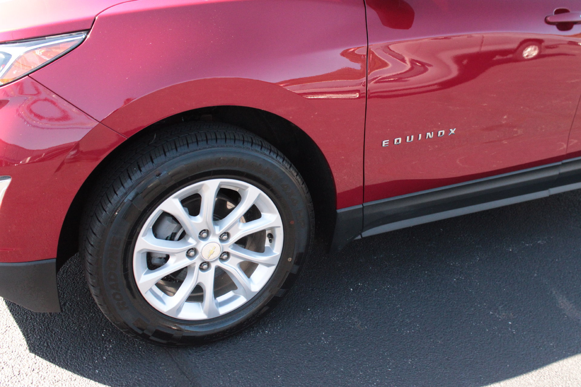 Used 2019 Chevrolet Equinox LT AWD/4WD image 13