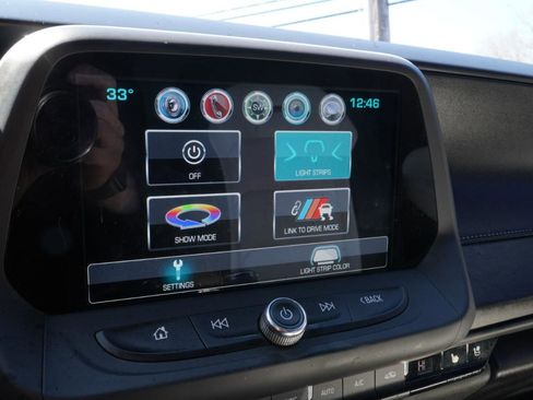 Used 2017 Chevrolet Camaro SS image 39