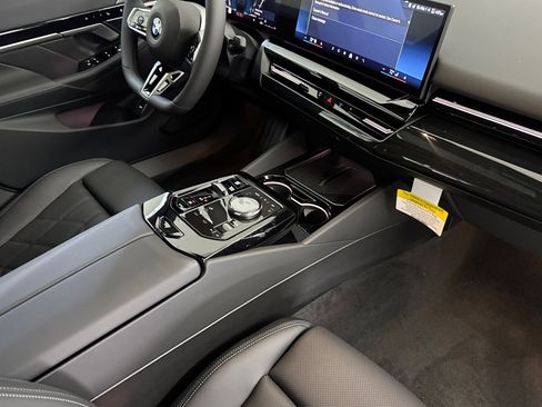 New 2026 BMW 530i w/ M Sport Package image 28