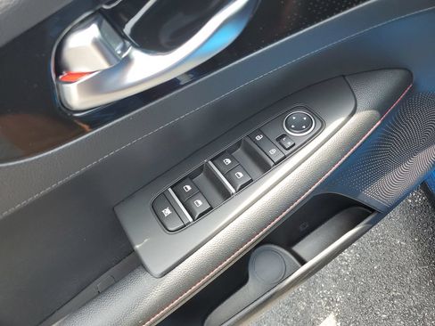 Used 2023 Kia Forte GT FWD image 21