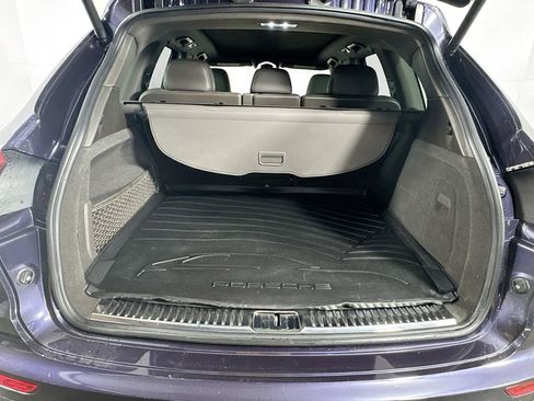 Used 2017 Porsche Cayenne S image 31