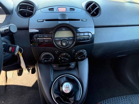 Used 2011 MAZDA MAZDA2 Touring image 14