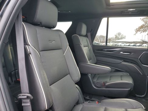 Certified 2024 Cadillac Escalade Sport image 30