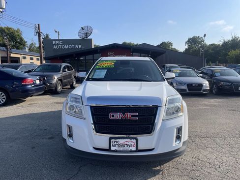 Used 2015 GMC Terrain SLE image 2